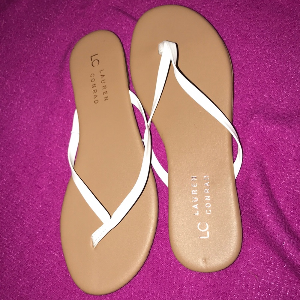 Brand new Lauren Conrad flip flops